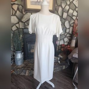 NWT Antonio Melani Off White Cap sleeved midi dress. Size 14